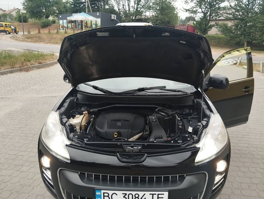 Продам PEUGEOT 4007,4x4, 7-місна,2.2 dizel, рідна фарба!