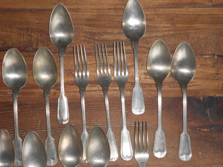 Talheres antigos em alpaca - 17 peças