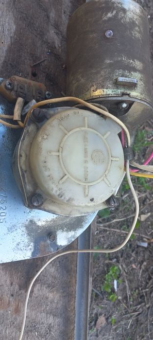 Моторчик стеклоочистителя ветрового стекла КамАЗ 5320