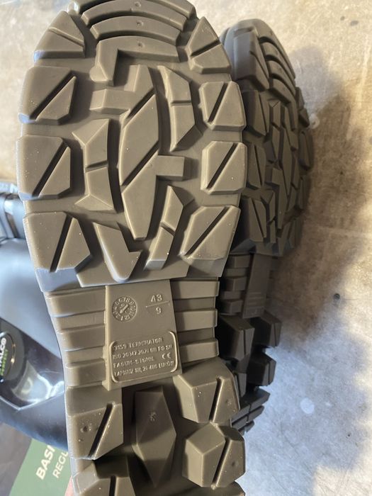 Komplet roboczy  buty 3xl  warto