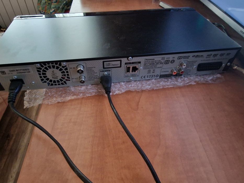 Blue-Ray рекордер Panasonic dmr-bct 750
