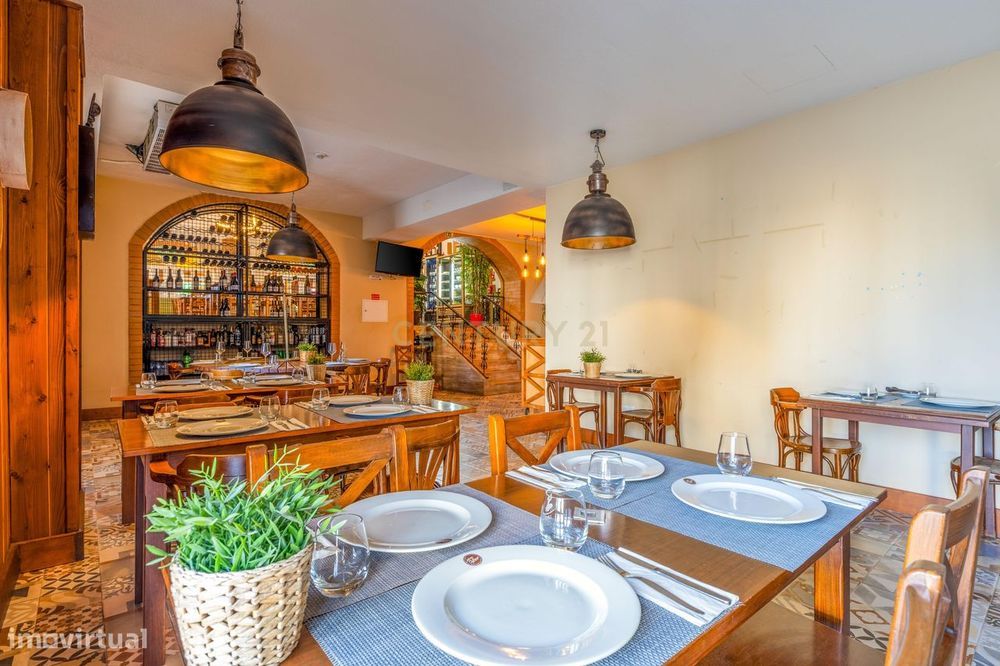 Loja, São Sebastião