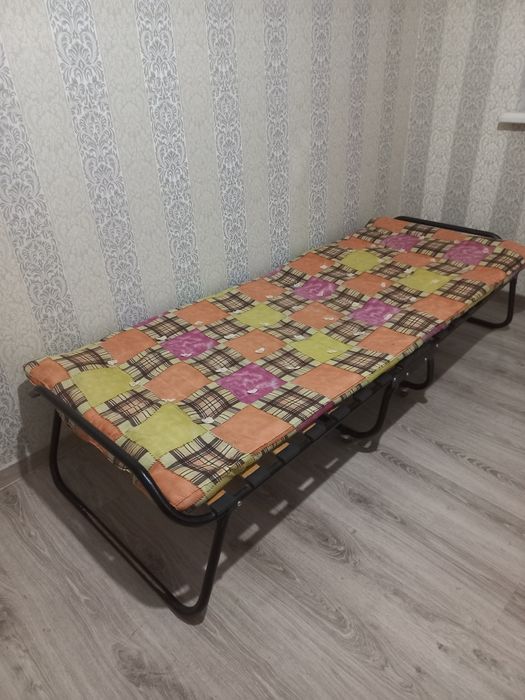 Розкладачка з матрацом 200×80см