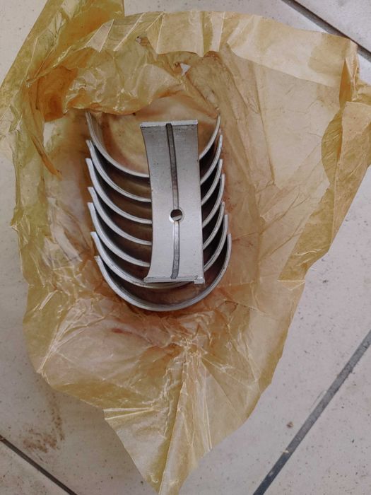 Коренные вкладыши на ГАЗ Волга. 402 мотор. 0,05 размер