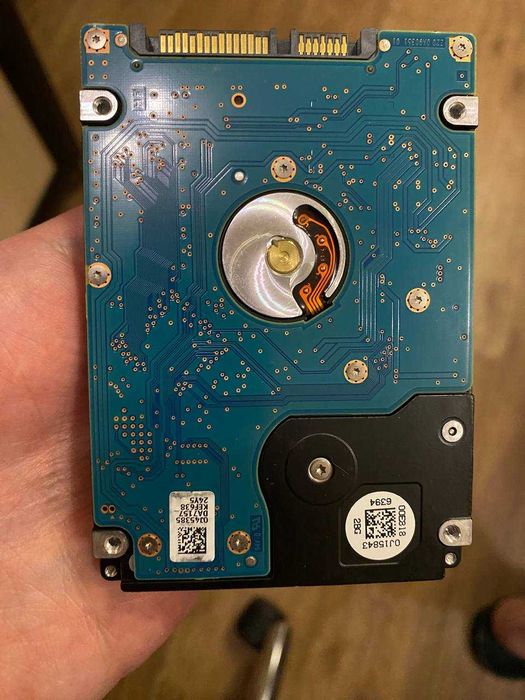 HDD  Hitachi 2.5 HGST Travelstar 7K1000 1TB