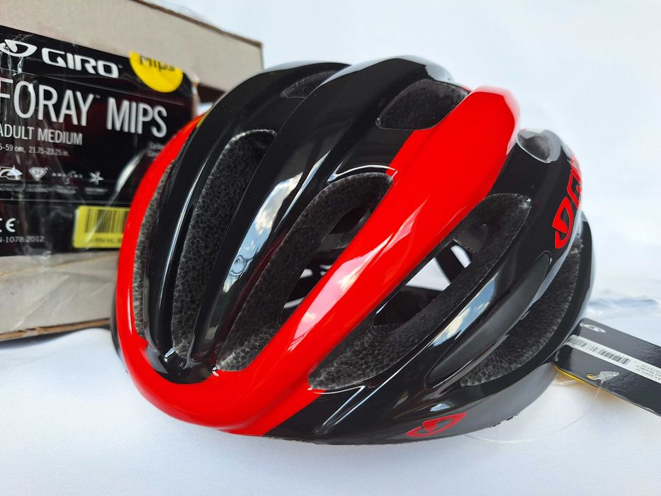 Kask rowerowy Giro Foray Mips Bright Red Black M 55-59cm