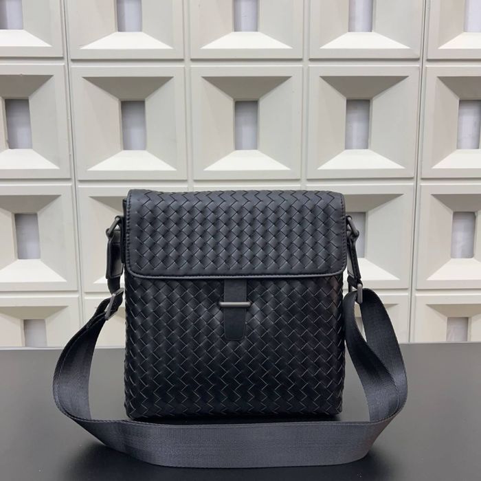 Чоловіча сумка з натуральної шкіри bottega veneta сумка мужская кожа