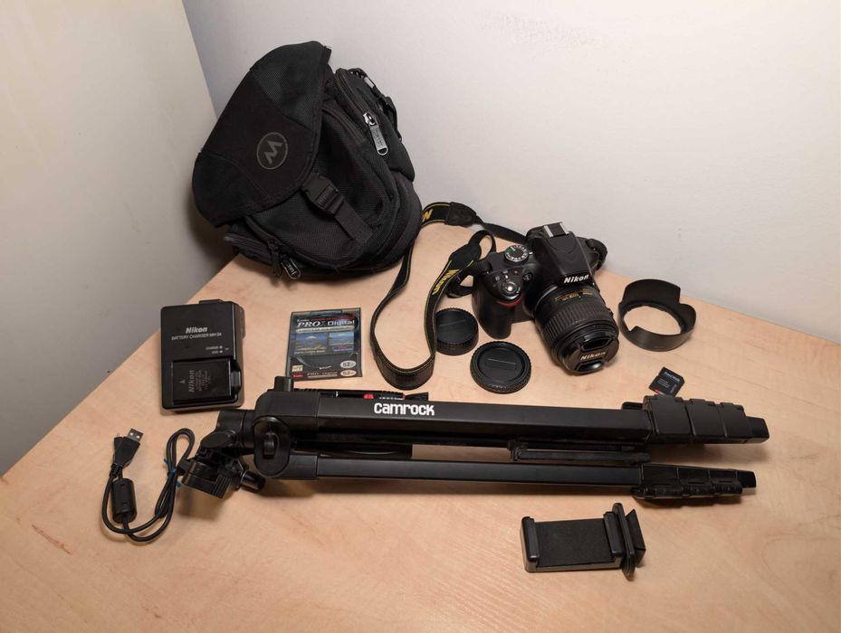 Nikon D3200 + 18-55 VR II kit | Dobry stan | Statyw, torba, akcesoria