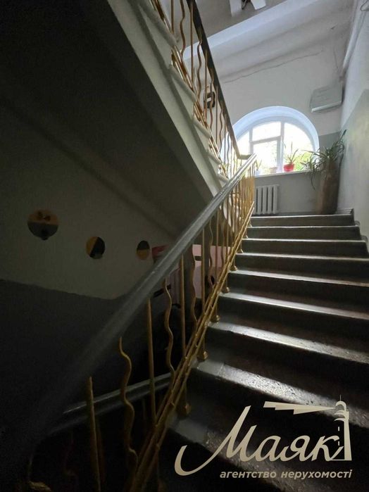 продаж 2-к.кв.1/4,вул.Правди,12 Квітня-бул.Шевченко,50кв.м