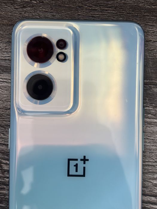 OnePlus CE 2 8/128gb новий
