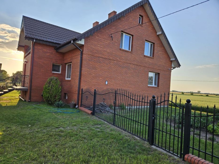 Gospodarstwo Rolne- dom, budynki gospodarcze