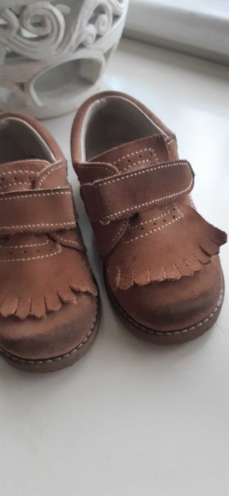 Sapatos camurça menino tam 25