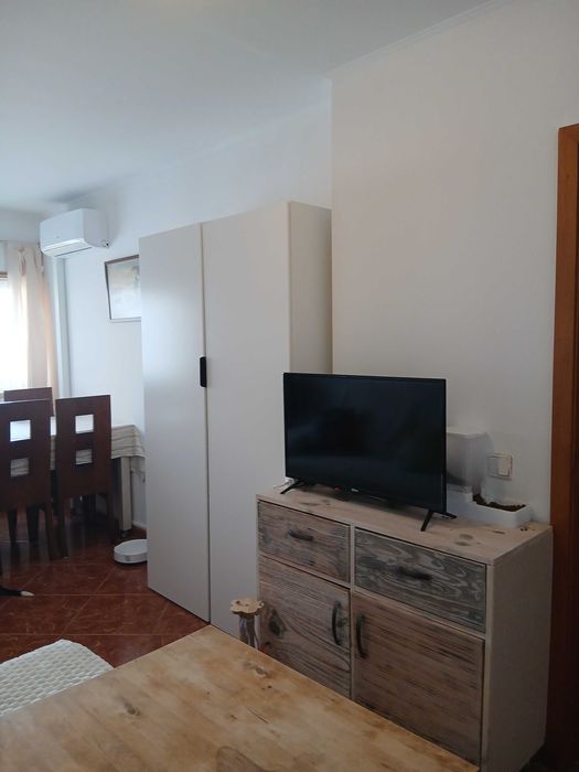 Quarto para arrendar em Monte de Caparica