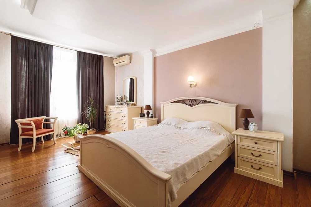 Продам коттедж   у моря ЛД