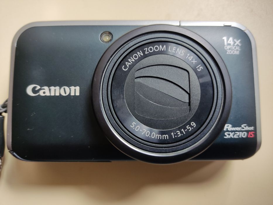 Aparat Canon PowerShot SX210 IS plus etui gratis