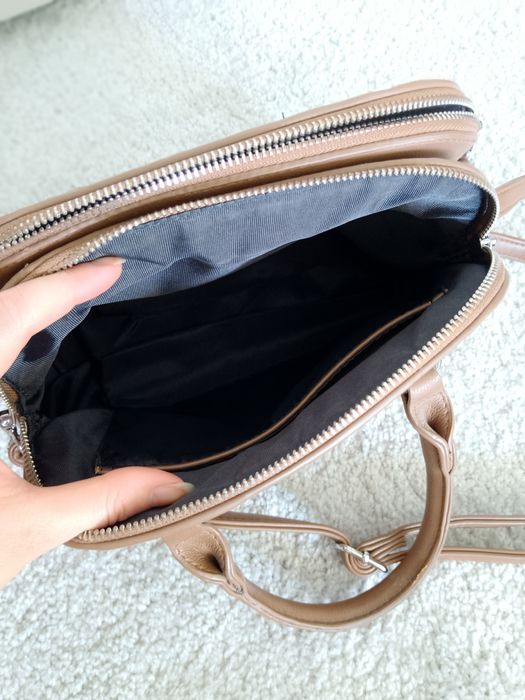 Жіноча  сумочка .