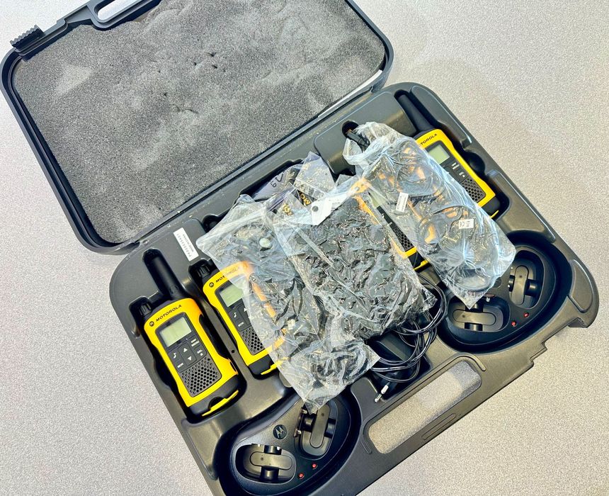 Vendo Rádio bidirecional Motorola TLKR T80 Extreme