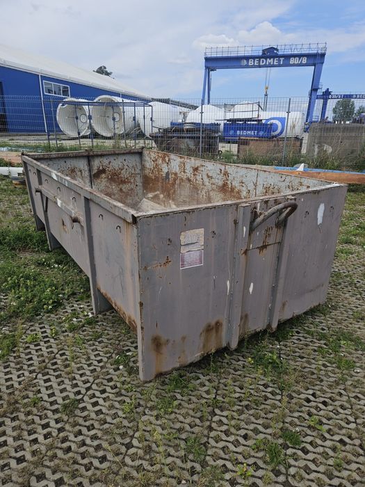 Kontener KP-7 do wywozu odpadów