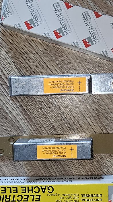 Elektrozaczep effeff