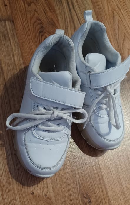 Buty z rolkami rozm. 32