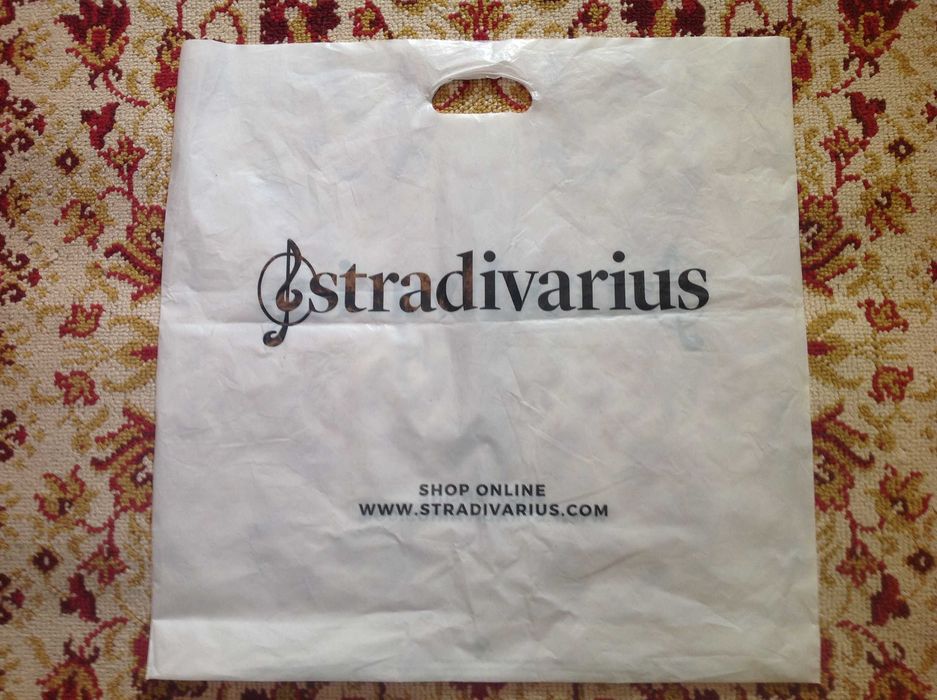 Saco plástico - Stradivarius - colecção