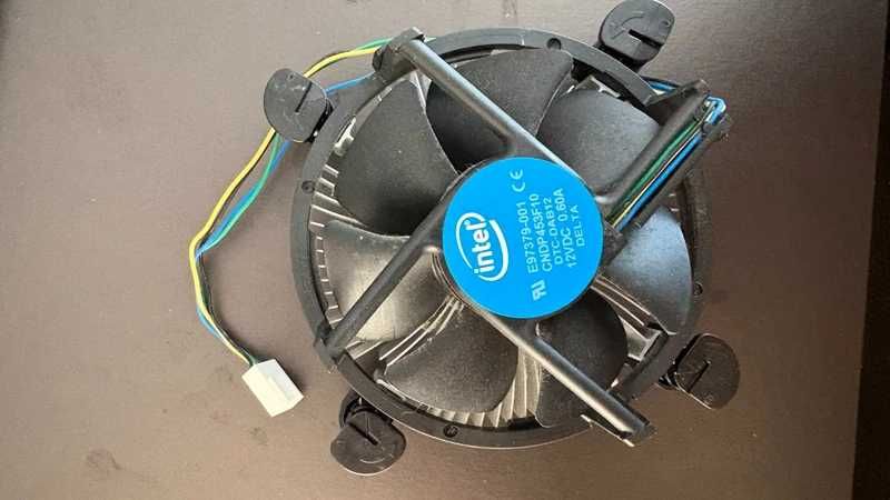 Intel Core i3-4330 + Cooler Original (LGA 1150)
