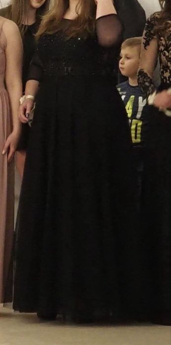 Sukienka balowa na studniówkę z tiulem