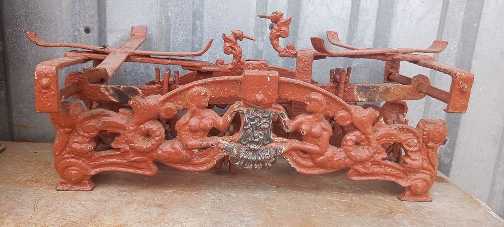 Stara waga.  5   kg