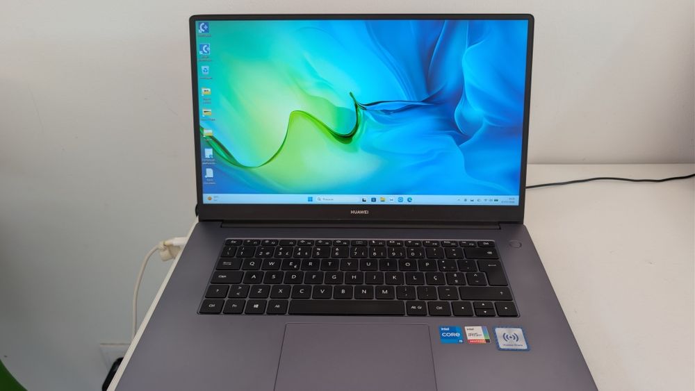 Huawei MateBook D15 | Intel Core i5 11ª Geração | Windows 11 | Muito Bom Estado
