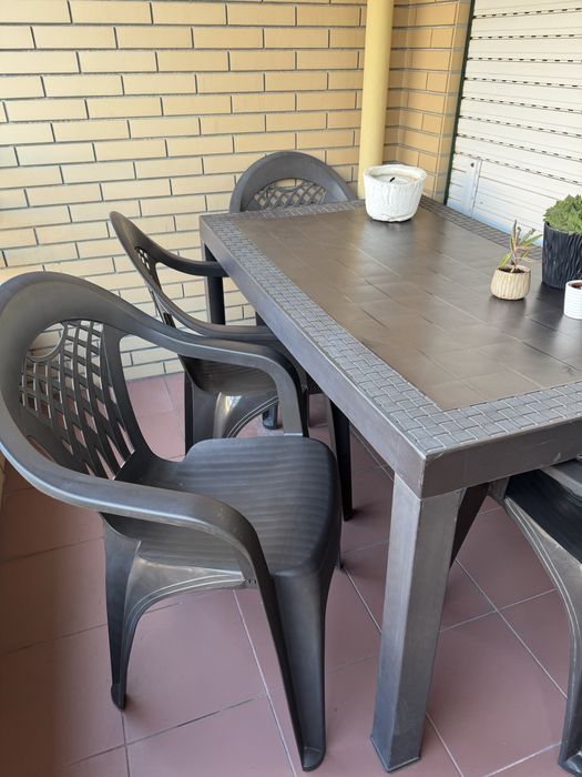 Set mesa + 4 cadeiras 140x85