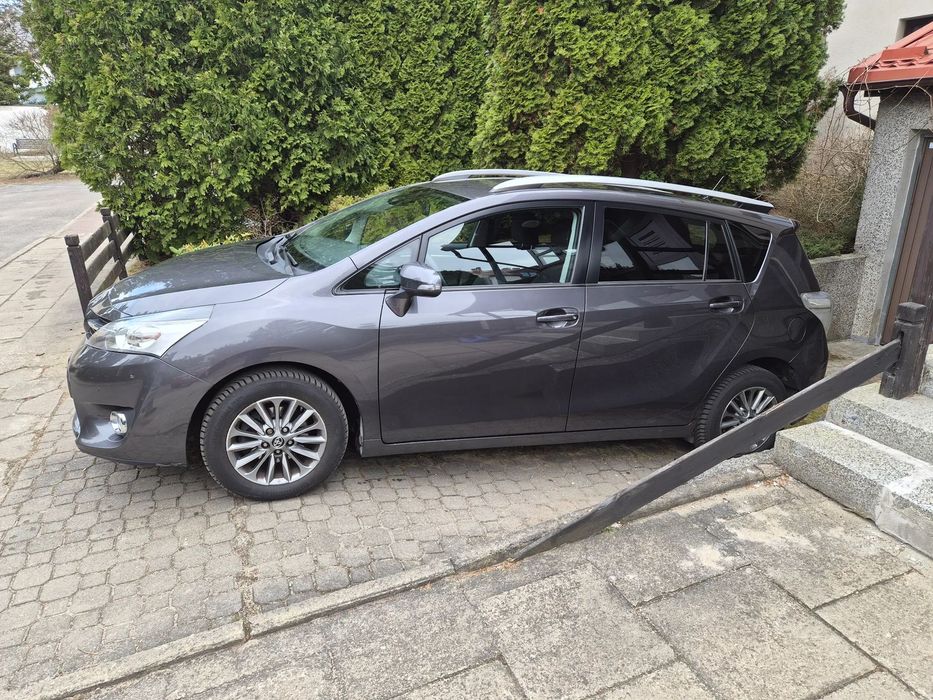 Toyota Verso Toyota Verso bogate wyposażenie  7miejsc Gdańsk