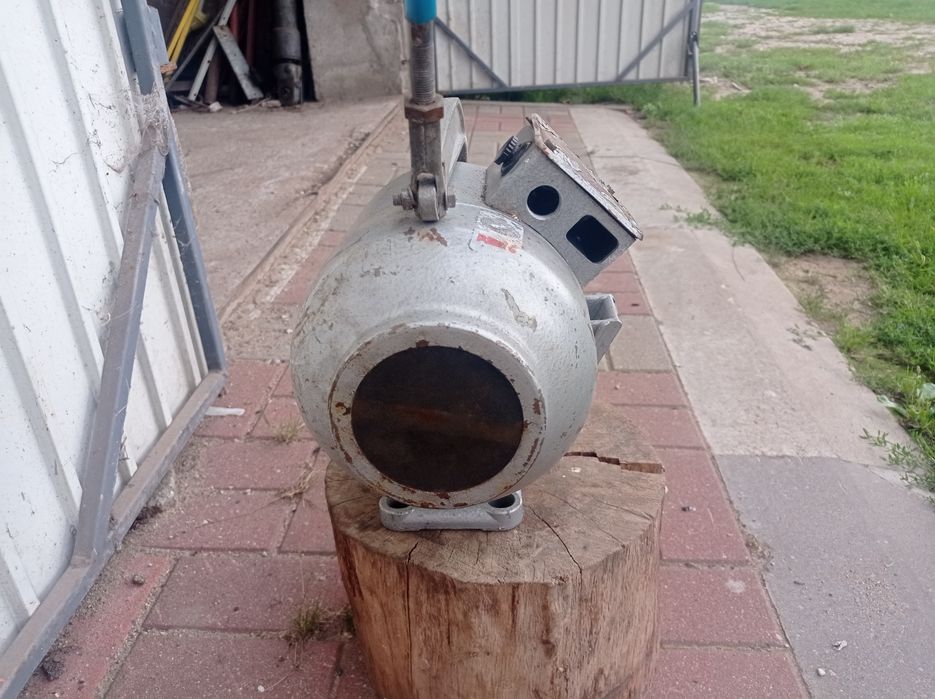 Sprzedam silnik elektryczny