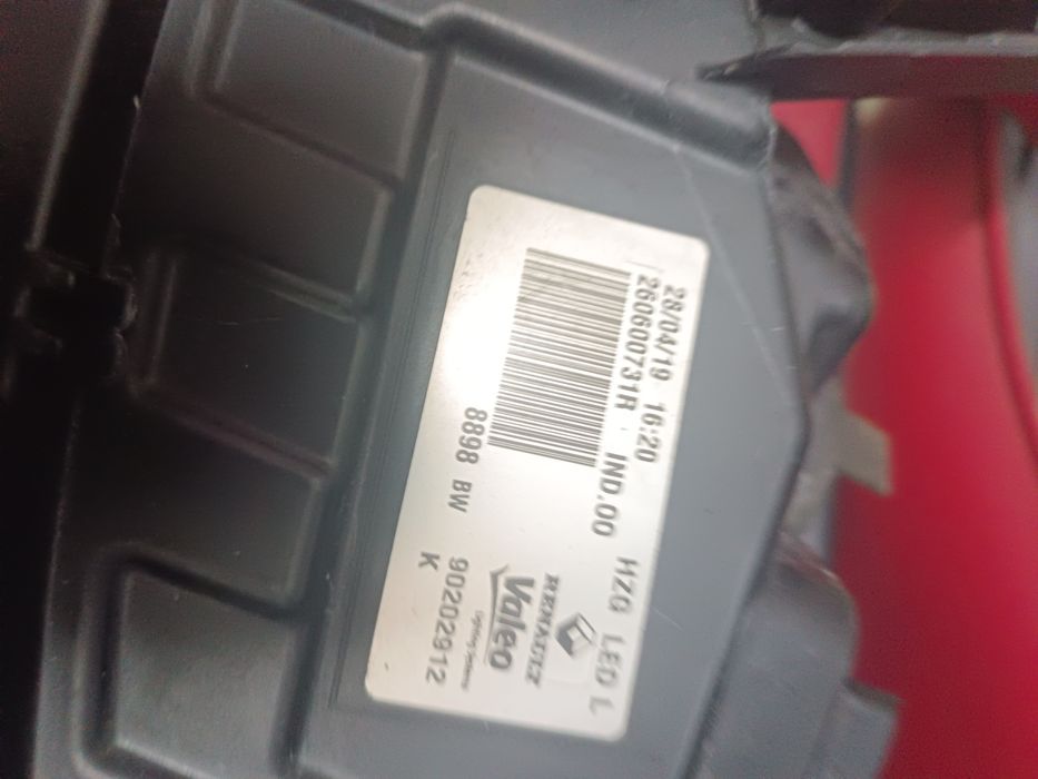 Farol direito de Renault koelos 2020