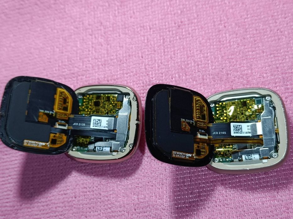 Смарт годинник Fitbit versa 3 на запчастини FB511, FB512
