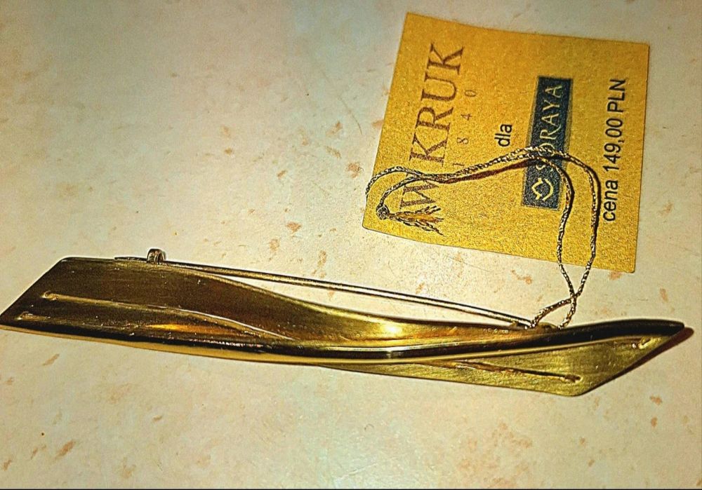 Broszka W Kruk elegancka