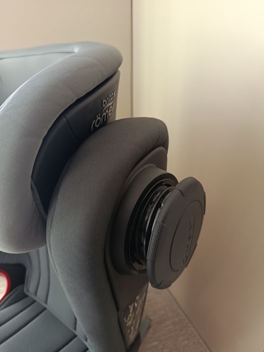 Cadeira Auto Britax Römer Kidfix 2 S — ISOFIX — 15-36 kg