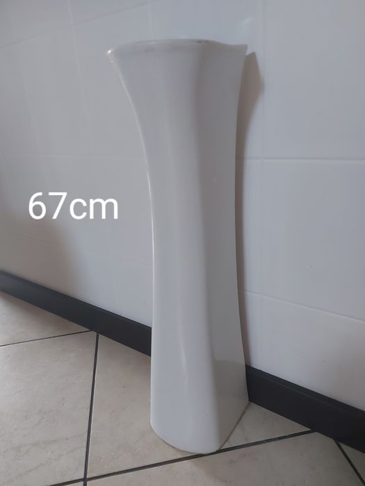 Postument noga do umywalki