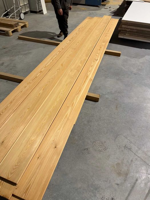 Madeira em bruto ou aplainada calibrada