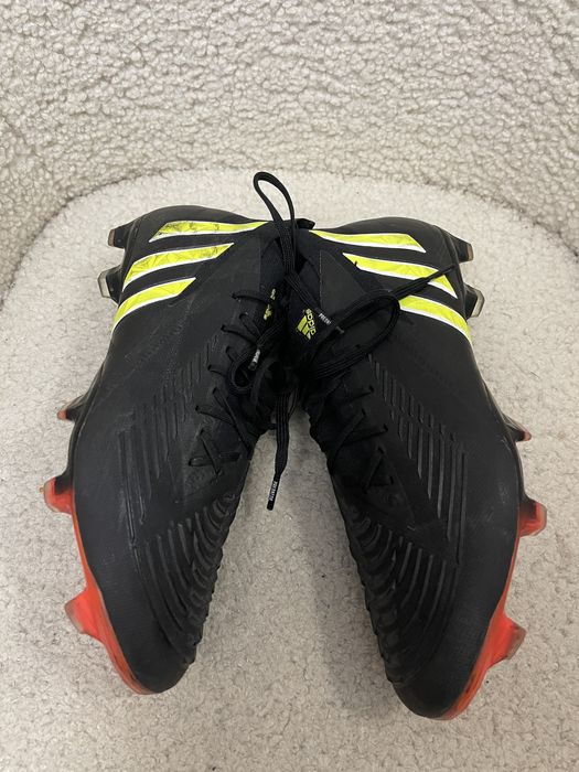 Бутси футзалки сороконожки сокороніжки кросівки Adidas 41р