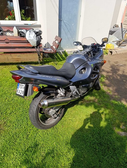 Suzuki gsx 750f 2003