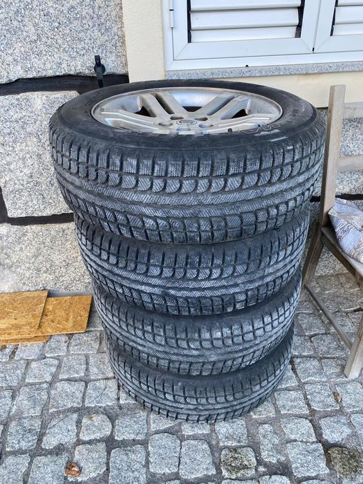 Jantes e pneus novos