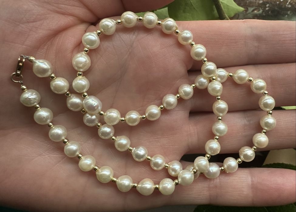 Klasyczny naszyjnik z pereł hodowlanych z XX wieku - zapięcie ze złota