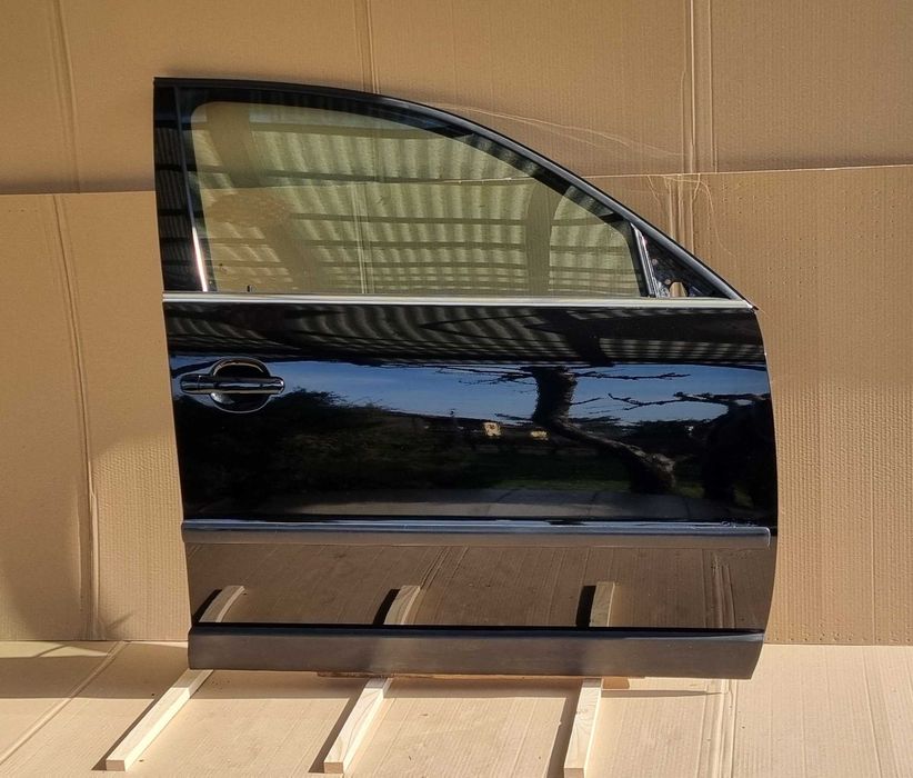 Drzwi Passat B5 Kombi FL Czarny L041 prawe przód tył szyby zamek
