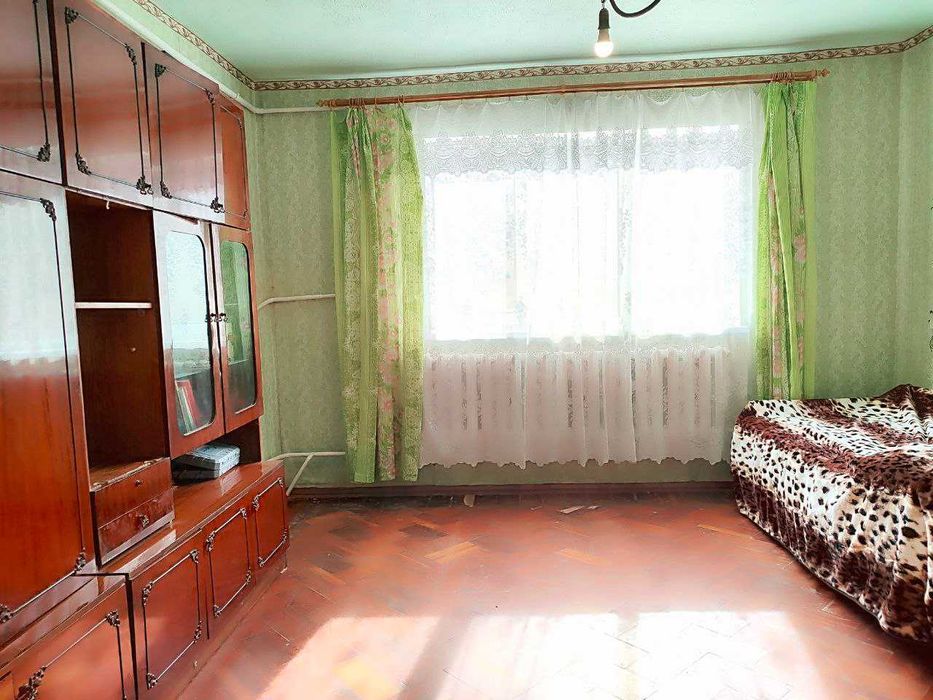 Продам теплий будинок зі зручностями в Дергачах.