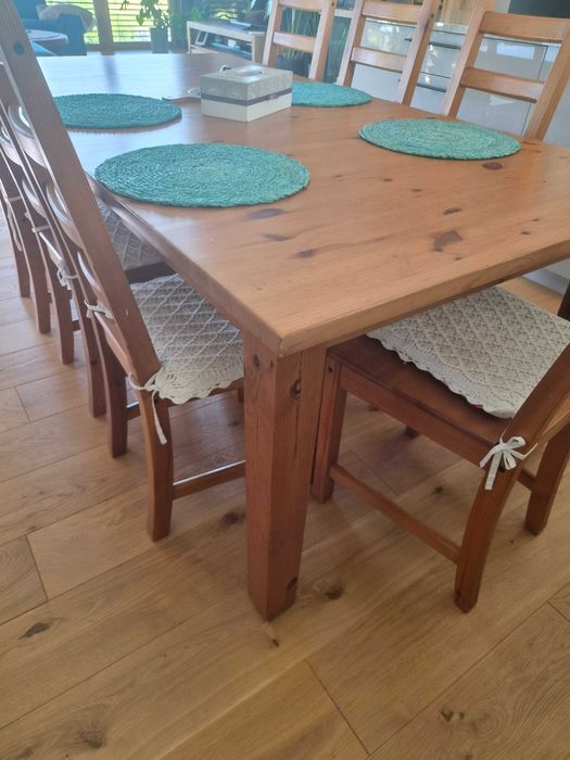 Sprzedam stół z 7 krzesłami IKEA
