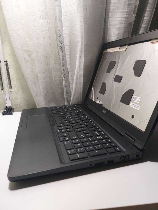 Запчастини Розбір Dell Latitude 5580 / 5500 / 5510 / 5520 / 5310  5320