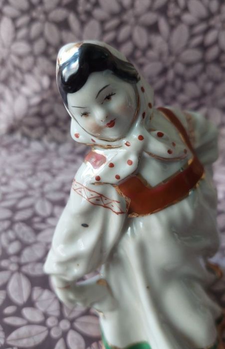 Статуетка Плясунья танцы под гармонь хоровод