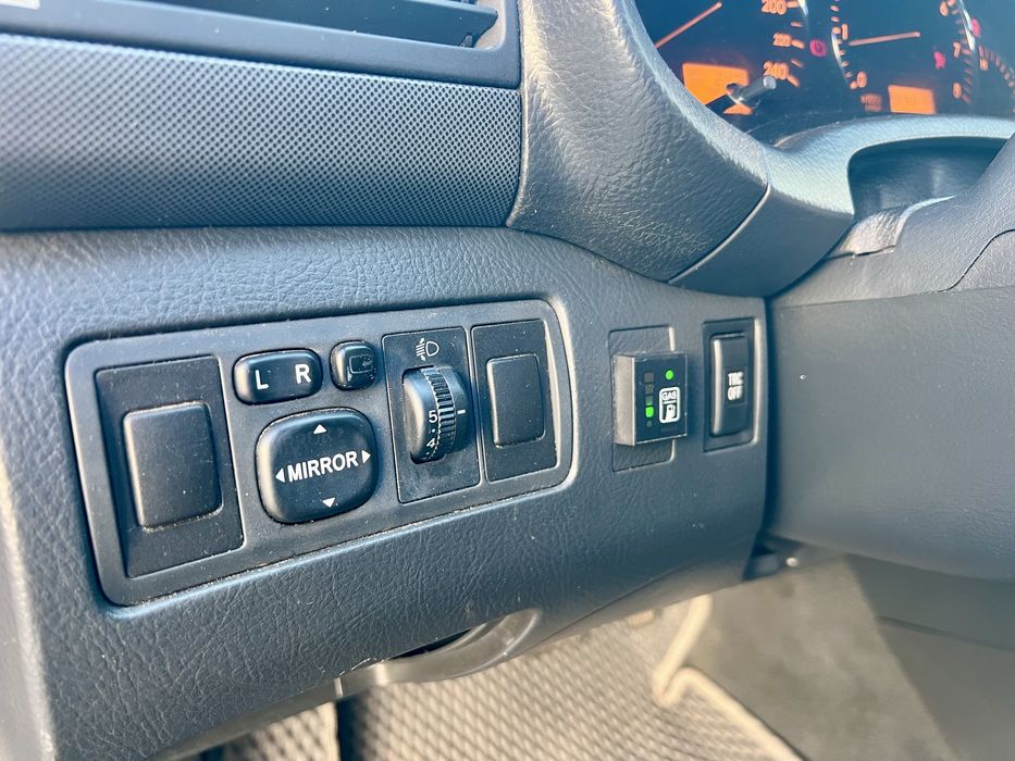 Toyota Avensis, 1.8 газ/бенз, автомат