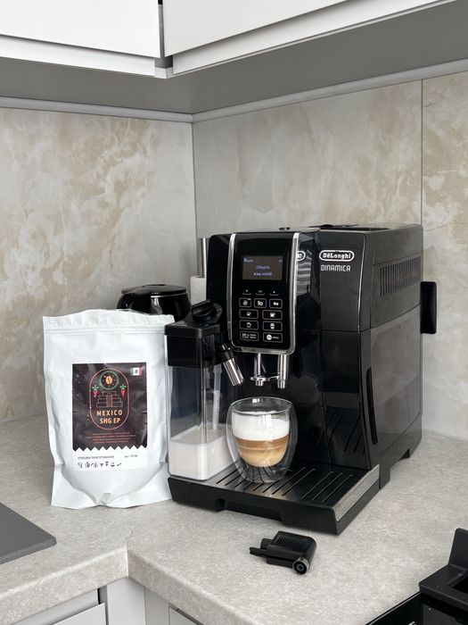 Кавомашина Delonghi dinamica