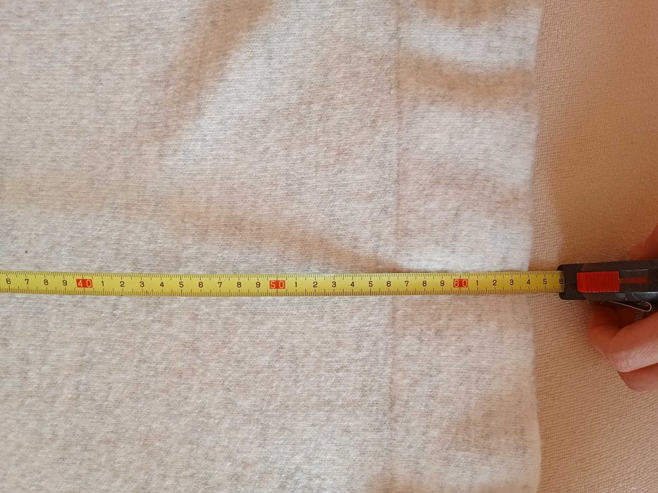 Sweter z wełną Reserved L